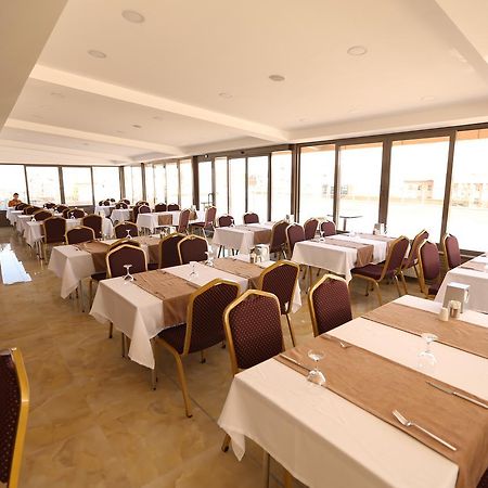 Iyaspark Hotel Испарта Екстериор снимка